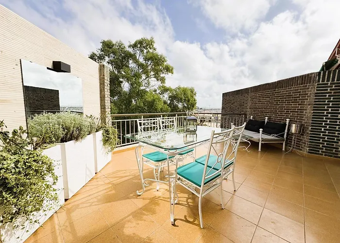 Seaview Penthouse Apartment